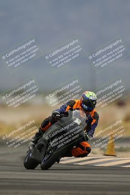 media/Nov-15-2025-Race Pace (Sat) [[8de605a2d8]]/Non Verified Riders (1st 20 Minutes)/Turn 4 (1010am)/